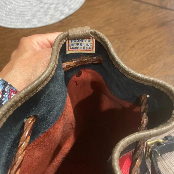 Vintage Dooney & Bourke Drawstring Bucket 
Bag - Picture 4 of 11